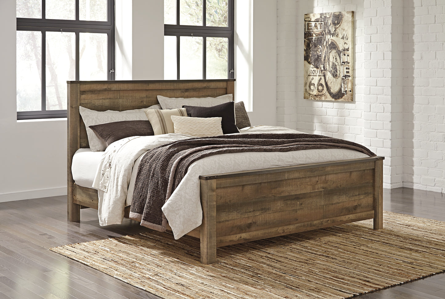 Trinell Panel Bed