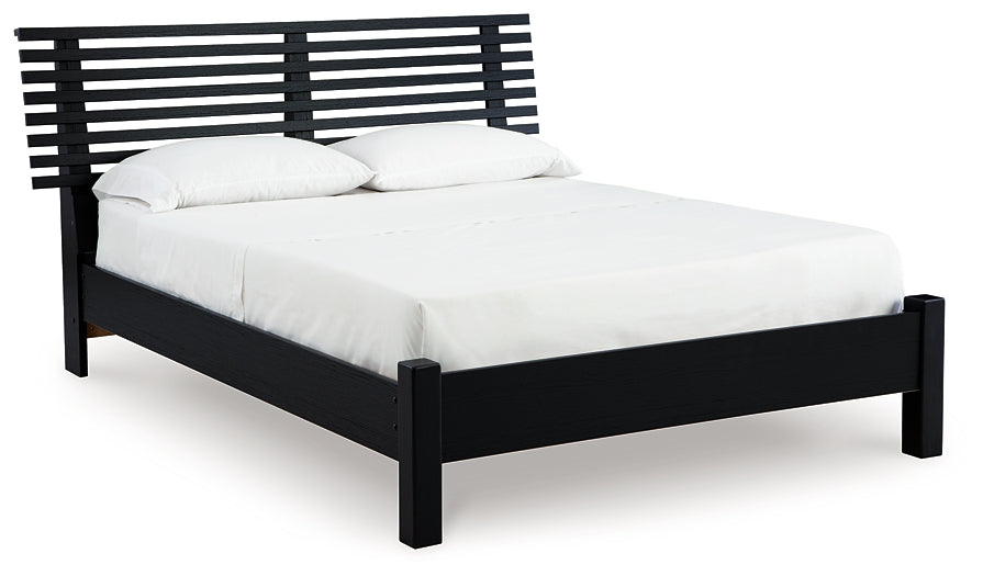 Danziar Slat Panel Bed