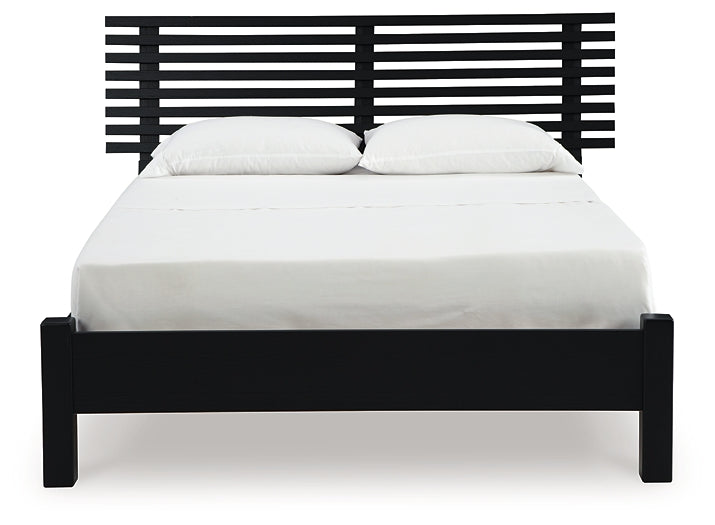 Danziar Slat Panel Bed