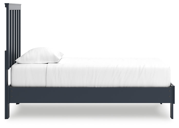 Simmenfort Platform Bed