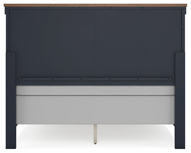 Landocken Queen Panel Headboard with Mirrored Dresser and Nightstand