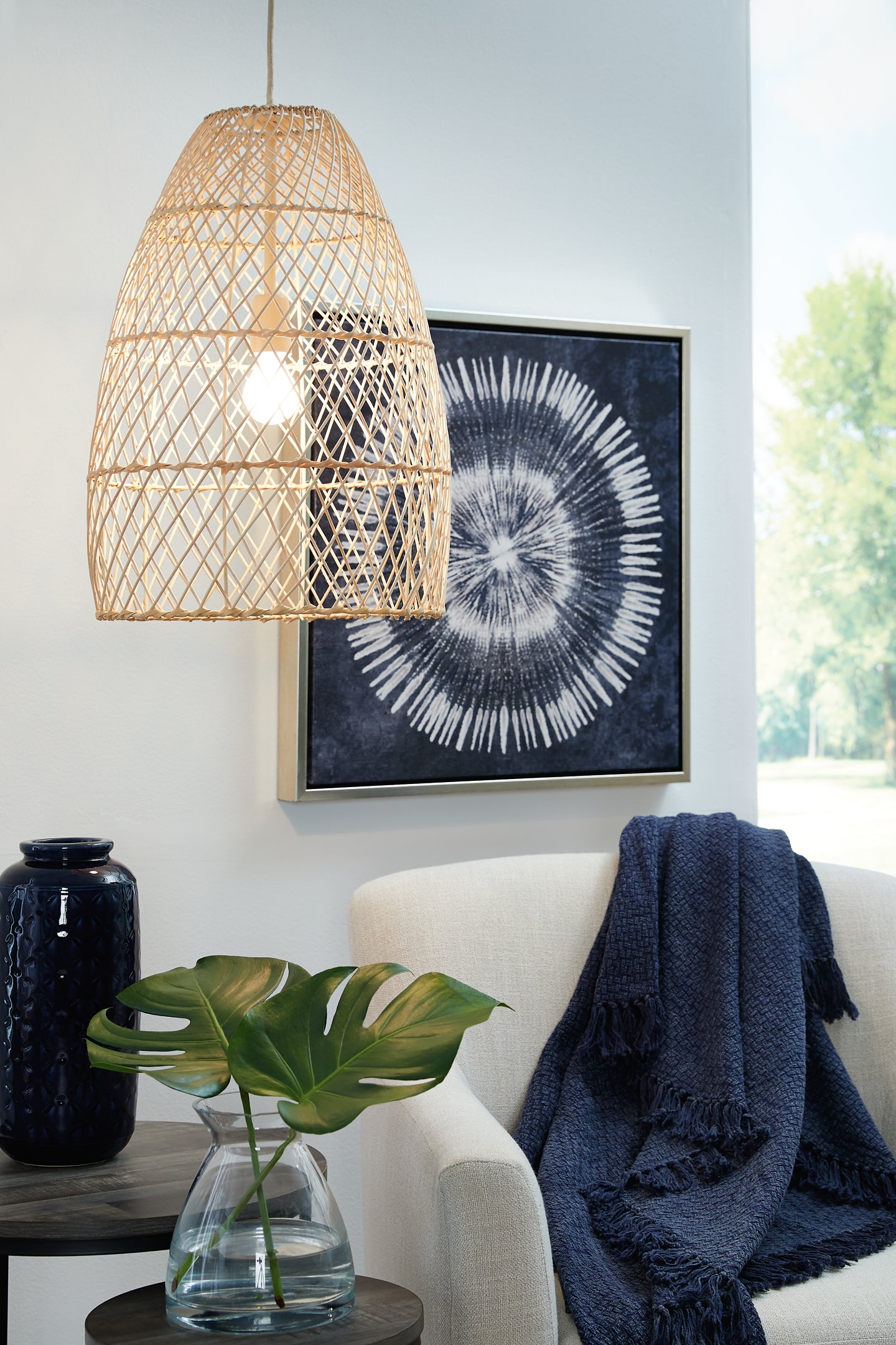 Calett Rattan Pendant Light (1/CN)