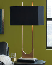 Load image into Gallery viewer, Malana Metal Table Lamp (1/CN)
